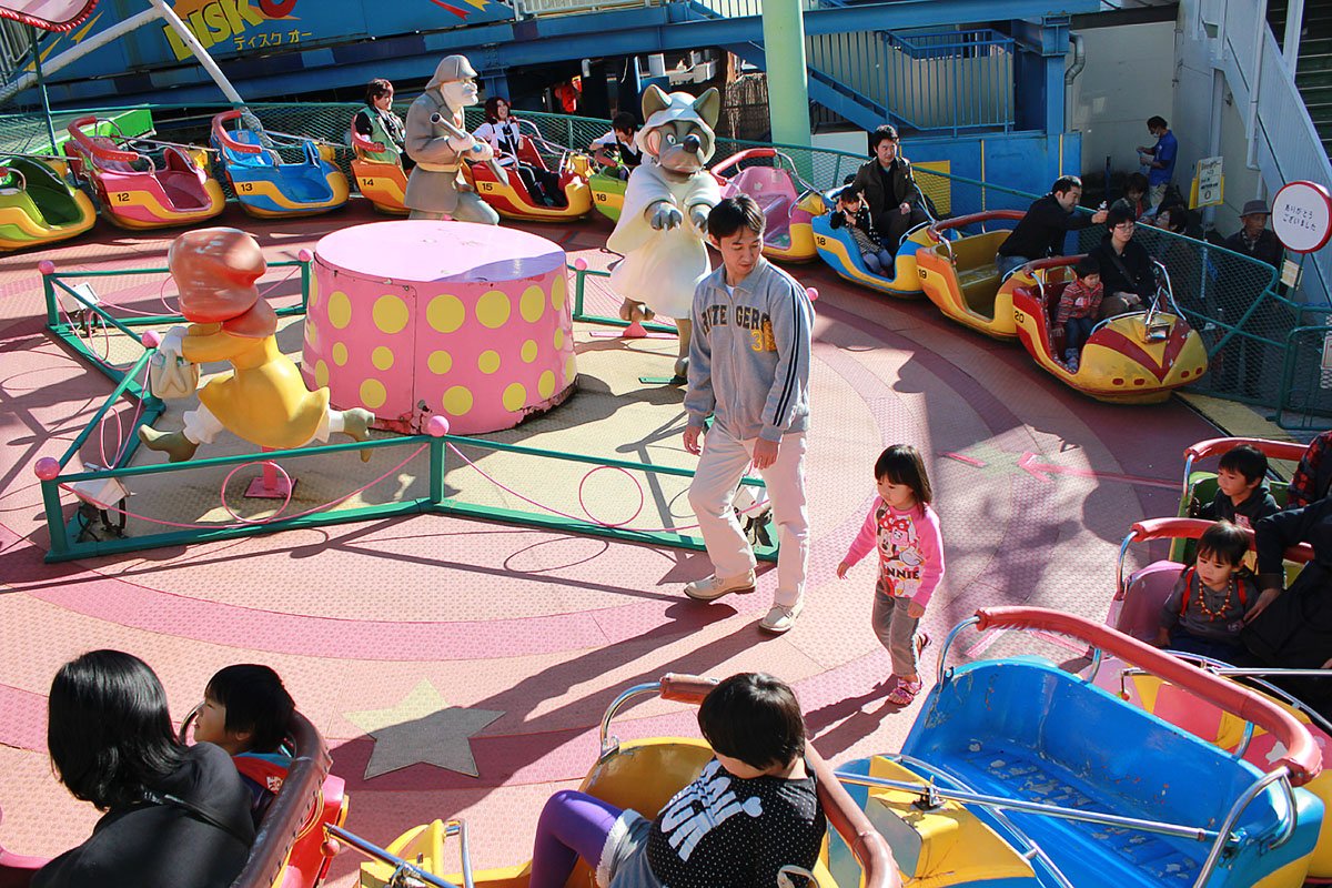 Hanayashiki Amusement Park Tokyo