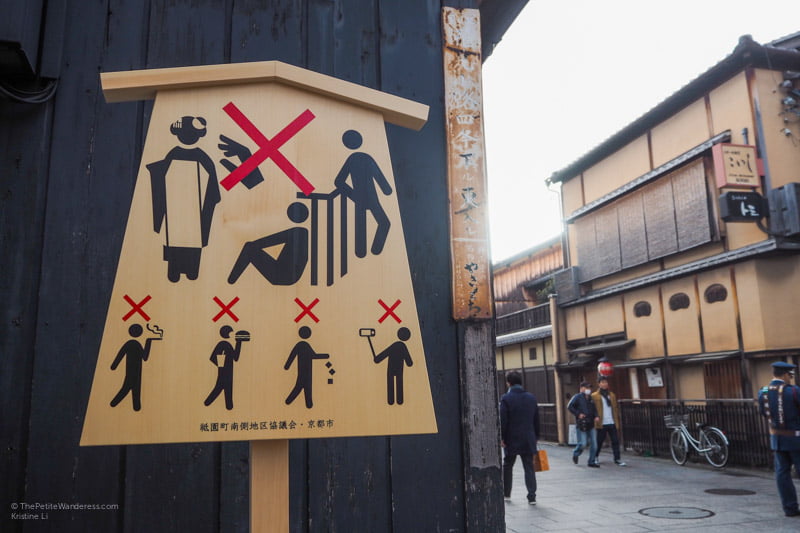 tourist etiquette at Gion district | Where to See Geisha in Kyoto • The Petite Wanderess