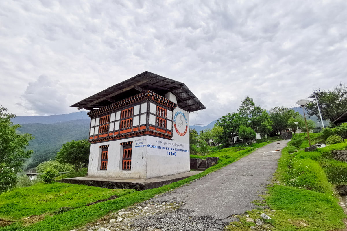 art school | Eastern Bhutan road trip photos • The Petite Wanderess